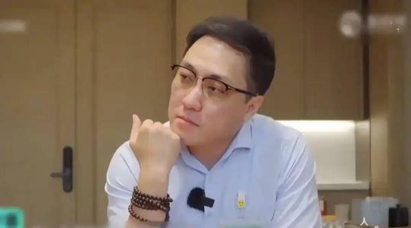 #科技资讯离开董明珠从格力离职后！消息称王自如计划回归博主身份 重新开始评测快科技 5 月 21 日消息，离开董明珠从格力离职后，王自如接下来的规划一直都备受外界期待